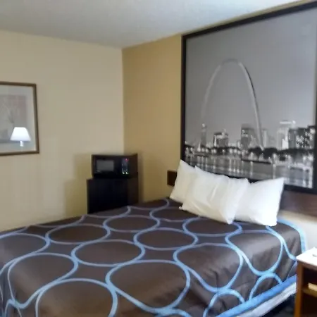 Super 8 By Wyndham Boonville-2