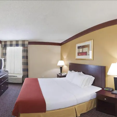 Days Inn & Suites By Wyndham Tahlequah-3