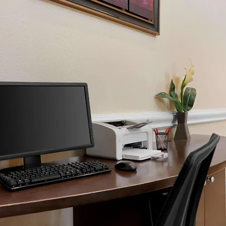 Ramada By Wyndham Elizabethtown-2