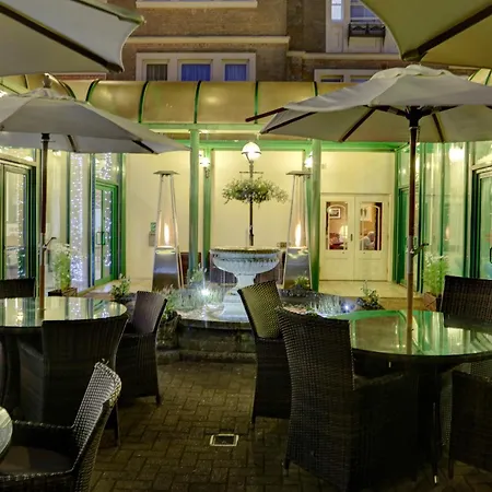 Norfolk Royale Hotel-2