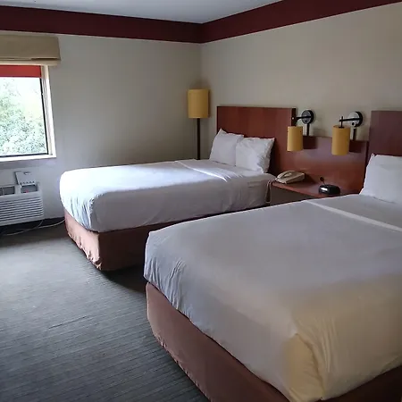 Travelodge By Wyndham Columbus State University-3