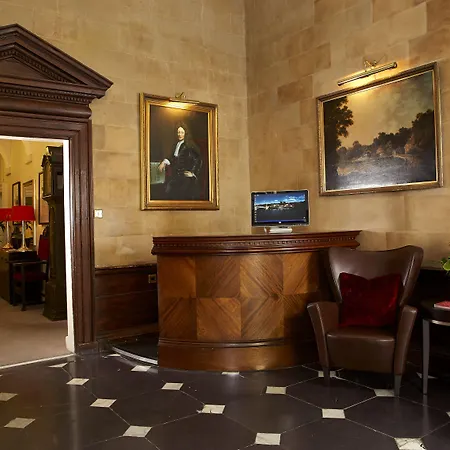 Sir Christopher Wren Hotel-3