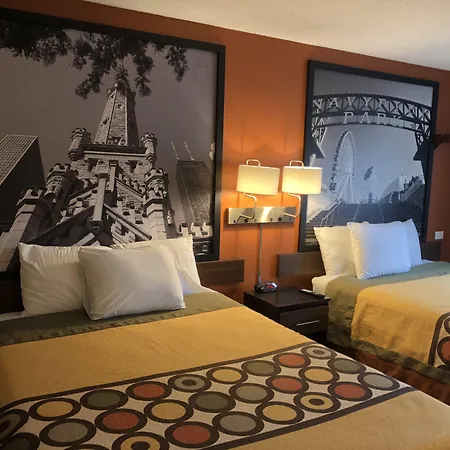 Super 8 By Wyndham Crystal Lake-2