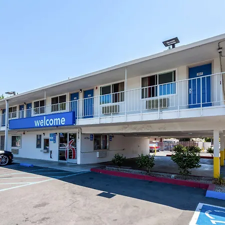 Motel 6 Sacramento, Ca - Downtown-3