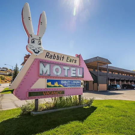 Rabbit Ears Motel-2