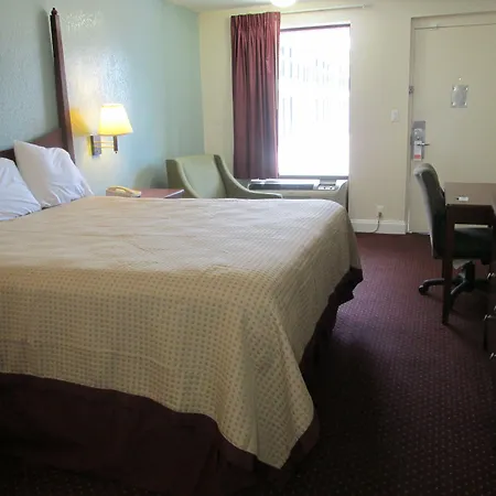 Regency Inn Near Boardwalk & Hurlburt Field-3