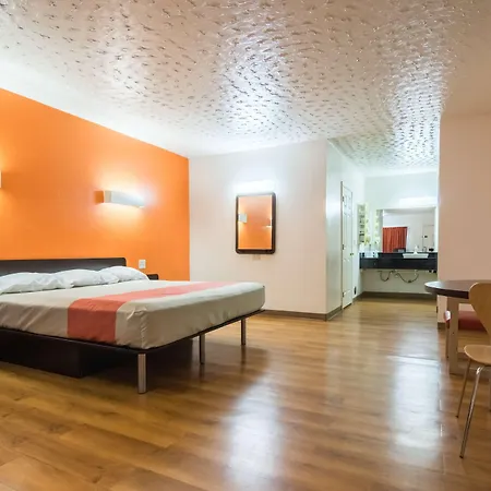 Americas Best Value Inn Globe Az-3