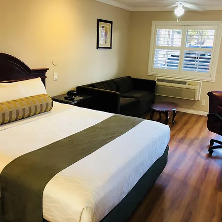 Dynasty Suites Hotel-3