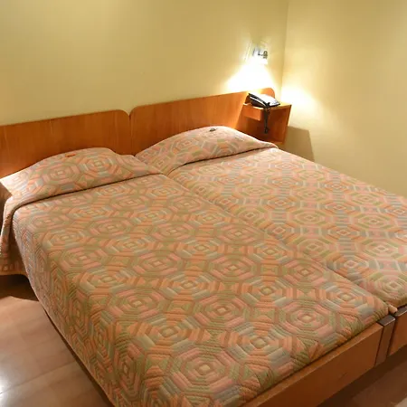 Hotel Moderne-2