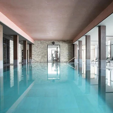 Crans Ambassador-2