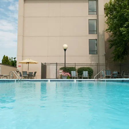 Hampton Inn Clarksville-2