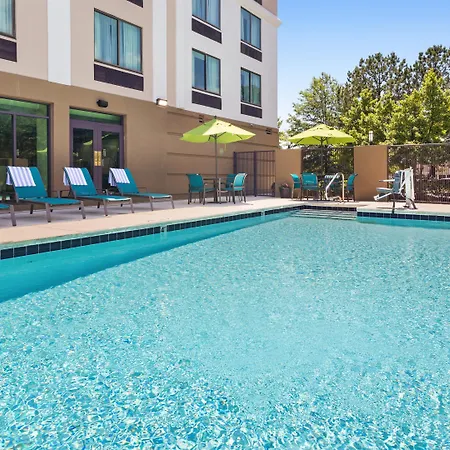 Best Western Plus Birmingham Inn & Suites-3