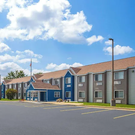 Microtel Inn By Wyndham Janesville-2