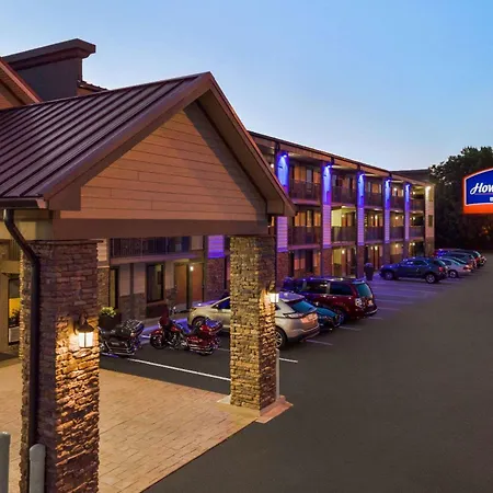 Howard Johnson By Wyndham Pigeon Forge-2