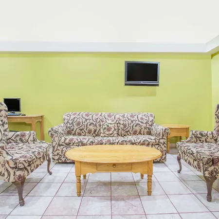 Days Inn By Wyndham Custer-3