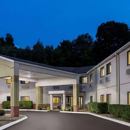Super 8 By Wyndham Grove City-3