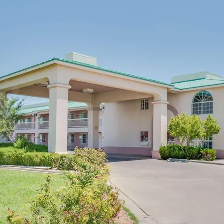 Days Inn By Wyndham Fort Stockton-3