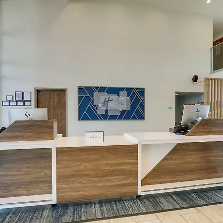 Holiday Inn Express Hotel & Suites Branson 76 Central By Ihg-3