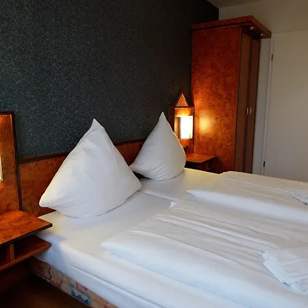 Hotel Miramar Am Roemer-3