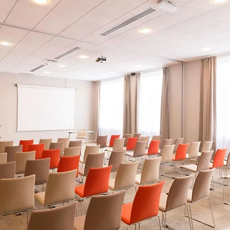 Best Western Plus Paris Saclay-3