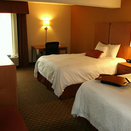 Hampton Inn & Suites Chapel Hill/Durham-3