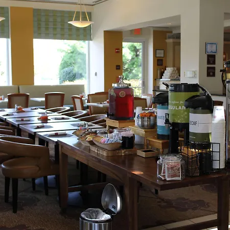 Hilton Garden Inn Addison-3