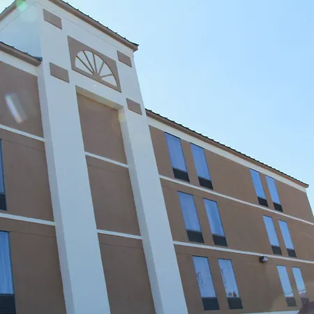 Spark By Hilton Wytheville East Main Street-3