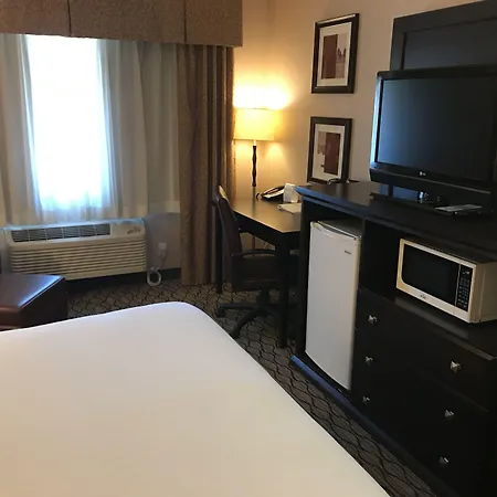 Clarion Pointe Medford-3