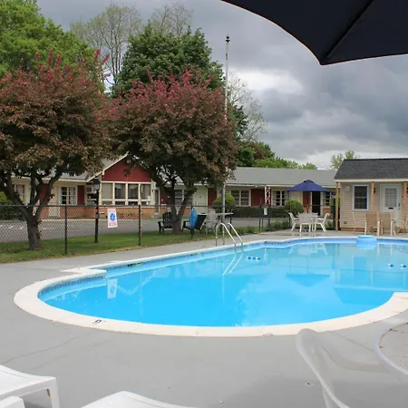 Berkshire Inn-3