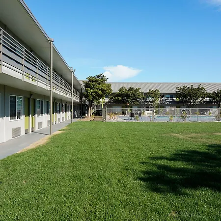 Surestay Plus Hotel By Best Western Point Richmond-2
