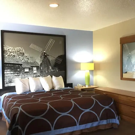 Super 8 By Wyndham Newburgh/West Point Stewart Intl Airport-2