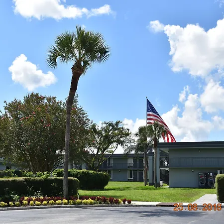 Super 8 By Wyndham Ocala I-75-3