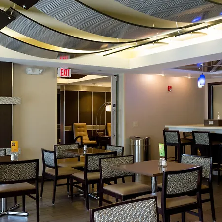 Holiday Inn Express & Suites - Oxford By Ihg-3