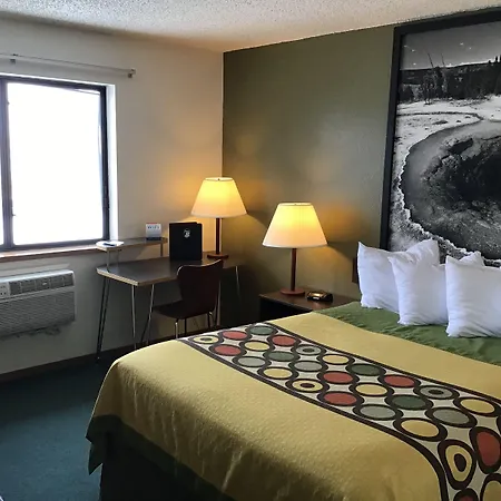 Super 8 By Wyndham Livingston Yellowstone-2