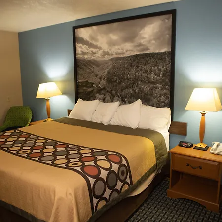 Super 8 By Wyndham Fairmont-2