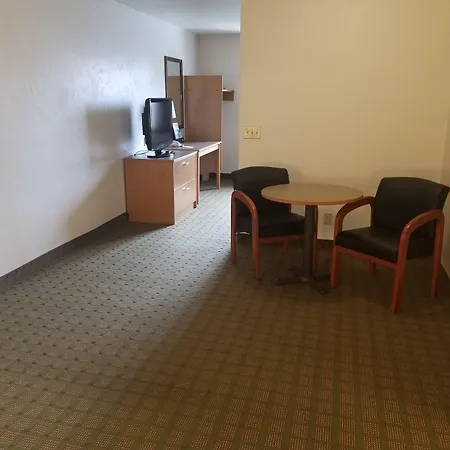 Super 8 By Wyndham Bend-3