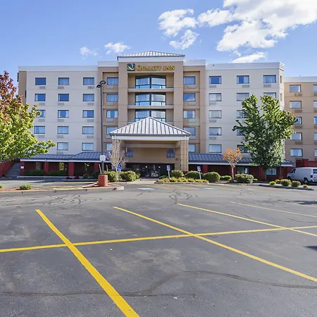 Quality Inn Boston-Revere-3