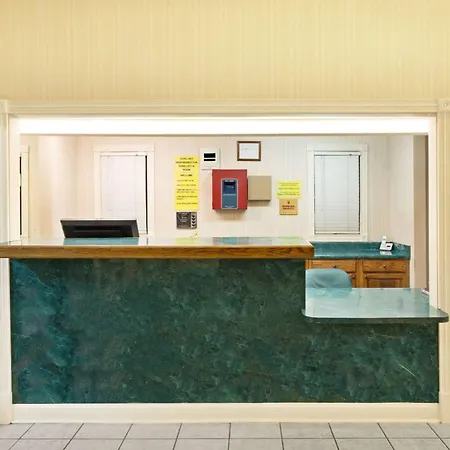 Super 8 By Wyndham Covington-3