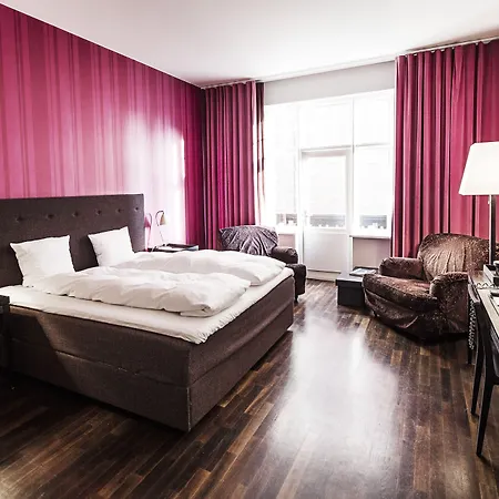 First Hotel Grand-3