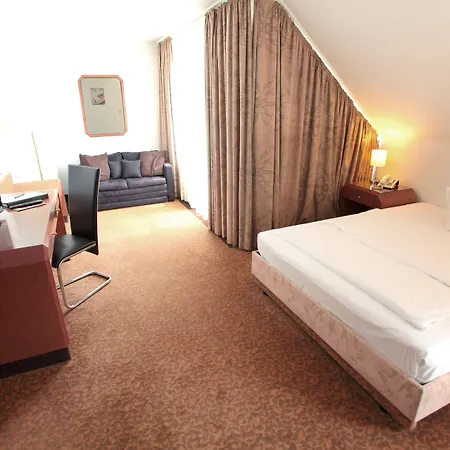Hotel Flora Möhringen-3