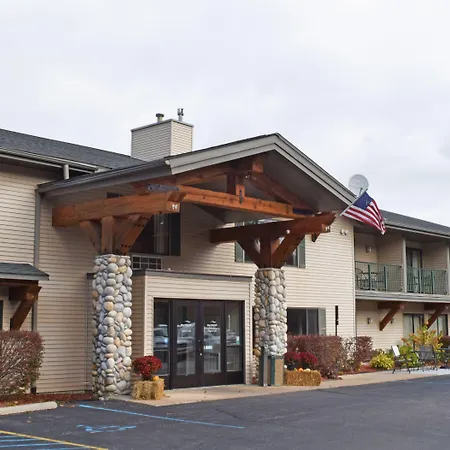 Beachfront Hotel Houghton Lake-3