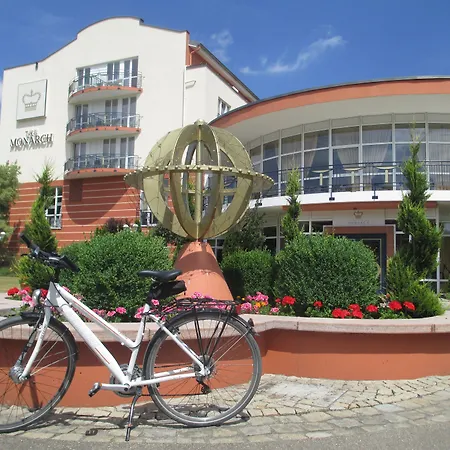 The Monarch Hotel-2