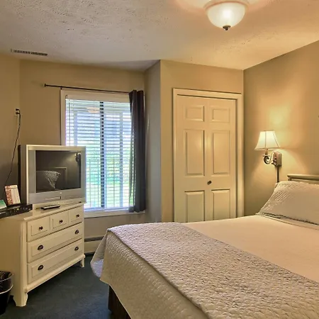 Pointes North Inn-2