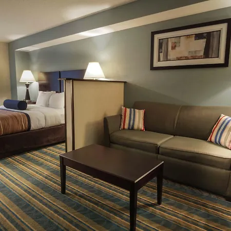 Best Western Plus Berkshire Hills Inn & Suites-3