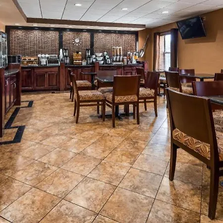 Best Western Plus Midwest Inn & Suites-3