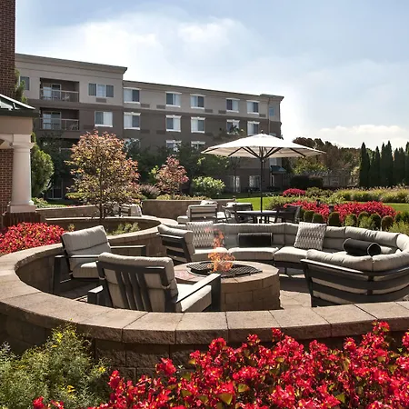 Courtyard By Marriott Basking Ridge-3