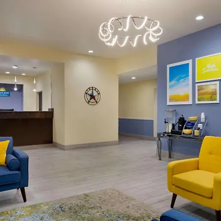 Days Inn & Suites By Wyndham Dfw Airport South-Euless-3