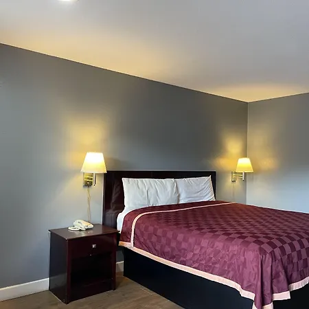 Majestic Inn-3