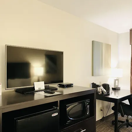 Best Western Plus The Four Corners Inn-2