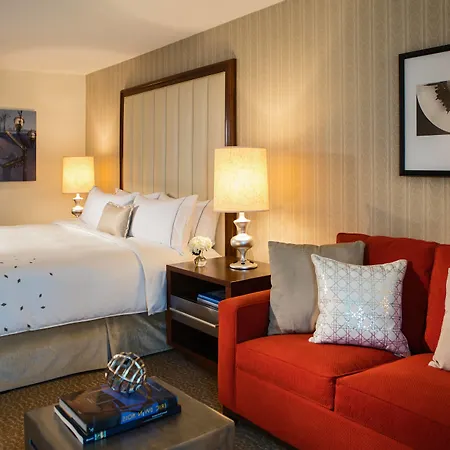 Renaissance Newark Airport Hotel-3